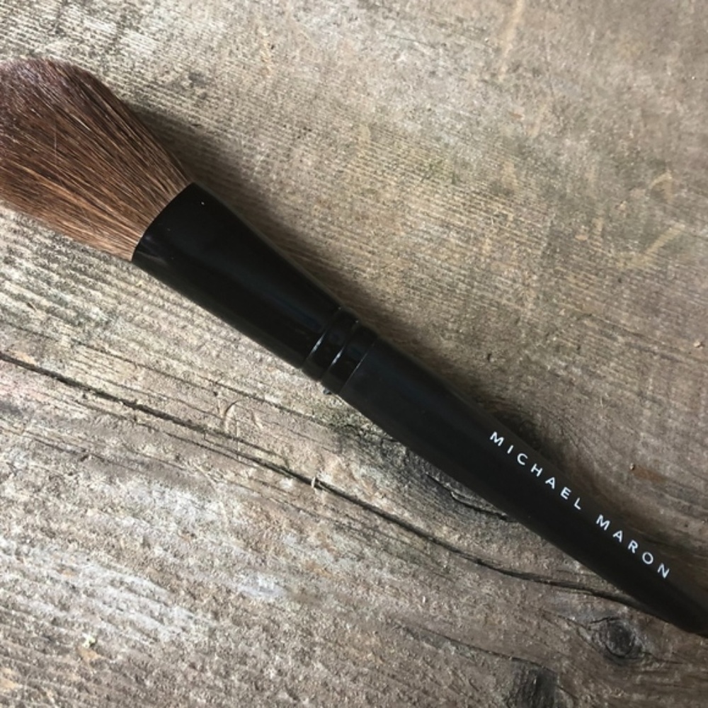 🔥HOT SALE🔥 Michael Maron Powder/Blush Brush